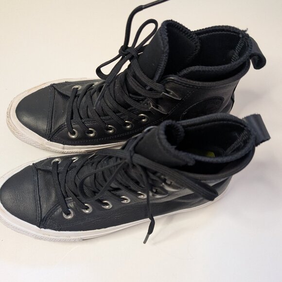 Like new black leather Converse Chuck Taylor All Star high-top sneakers - size 8 - Picture 5 of 17
